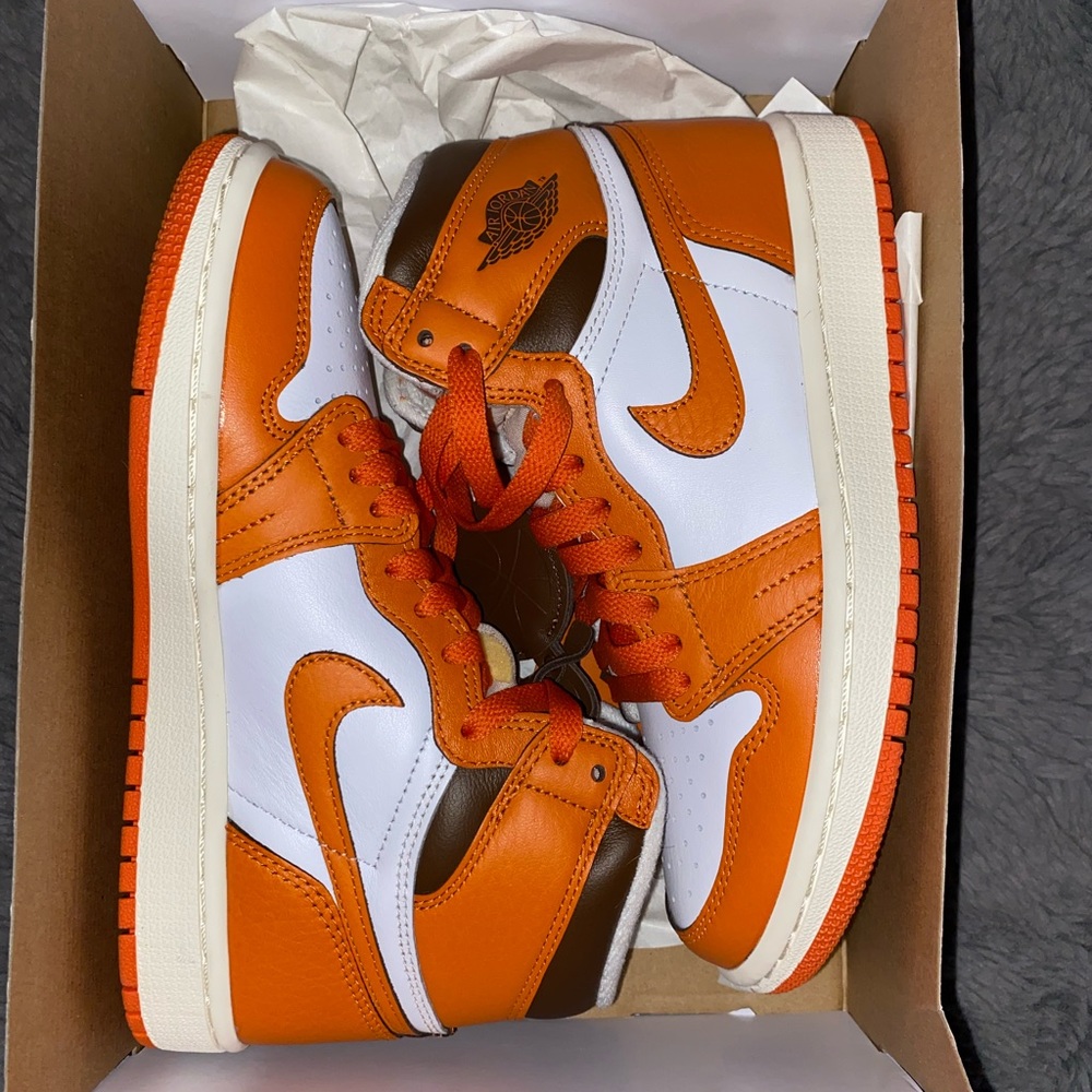 NIB. Air Jordan 1 Retro High OG, Women’s Size 5 White/Cacao Wow/Sail/Starfish